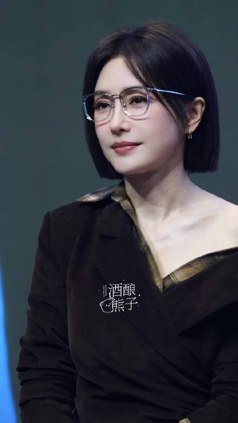 我不中了,秦岚这真是妈妈级别的