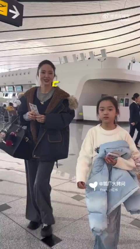 小酒窝真是很喜欢白鹿,明天就要和偶像见面了!真是追星赢家啊