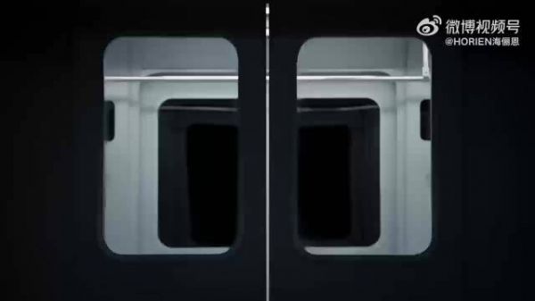 时代少年团西装墨镜亮相地铁