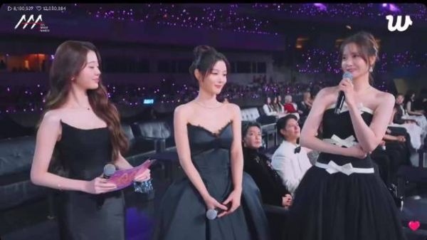 想把这三人的同框叫做 顶级爱豆美和顶级演员美….