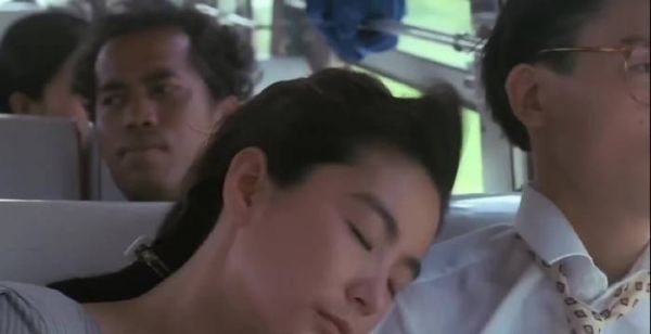 赌鬼丈夫带妻子去泰国旅游,却把妻子谋杀在国外