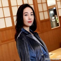 香港知名女星复出拍剧！患抑郁症情绪波动大，多次和老公传离婚