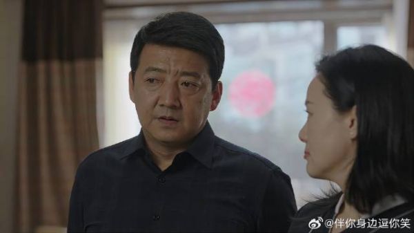 宝爸想跟儿子解除隔阂 谁料儿子不跟他聊：谈话请预约