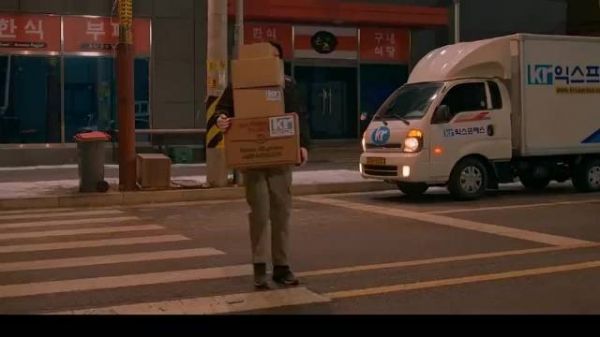 小伙化身地下判官，惩治法外狂徒