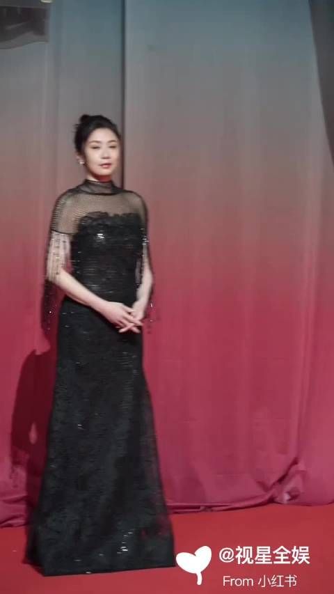 51岁贾静雯生图状态,状态真的很不错了