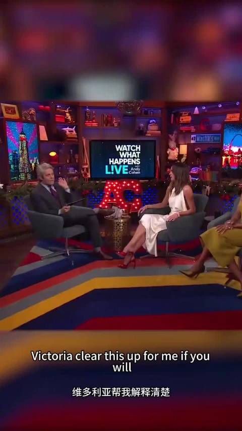 维多利亚吐槽贝克汉姆总早到，自曝麦当娜穿其设计改变人生