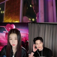 虞书欣何与吻戏前害羞互动，现场涂腮红引笑