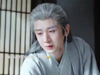 哭到不能呼吸具像化他躺在她坟墓那幕好虐