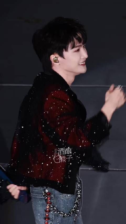 天呢这个周深唱得我天灵盖要被掀翻了