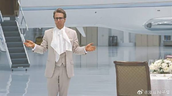 这阵势不小,小伙机库请吃饭,大哥竟一点都不惊讶