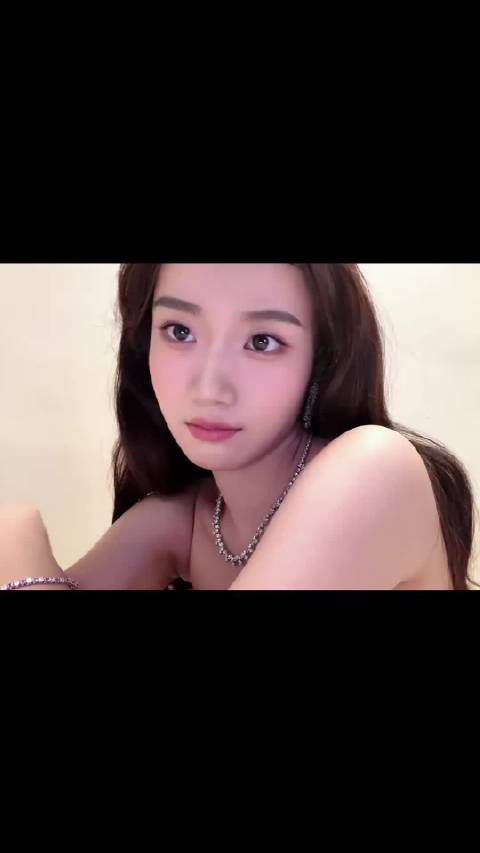 卢昱晓的气质真的是越来越好了，太让人惊艳了吧