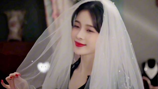 赵樱子被曝追求蒋毅遭拒，演技获认可无争议