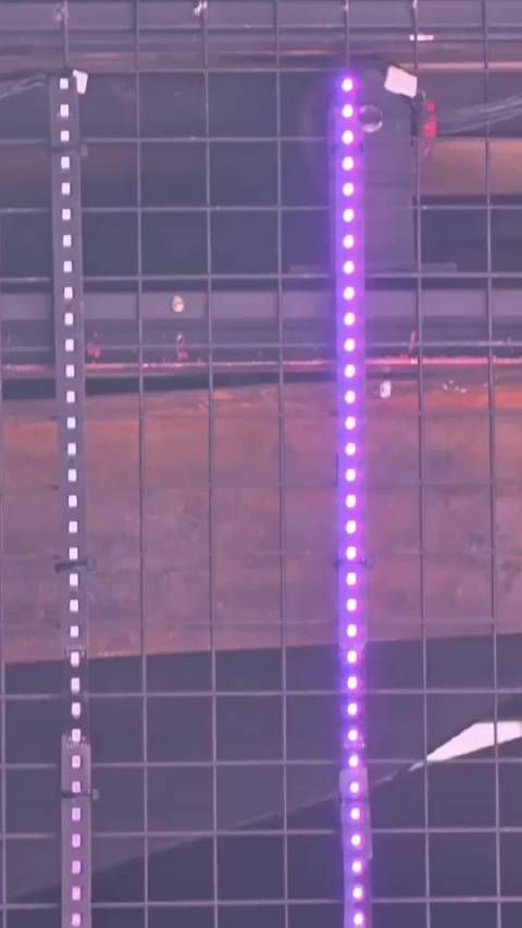 MMA这个升降镜头对张元英可不友好，如果是我，就要找个缝钻进去