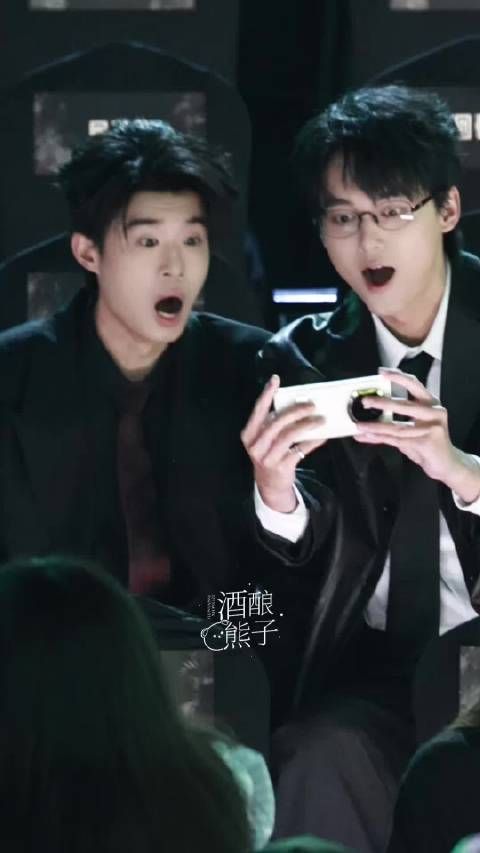 小力士我命令你们立刻把这个视频发出来！雷淞然张呈！听到请回话！萌死我啦！