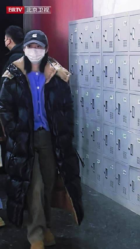 段奥娟北京跨晚路透比心，12月31日全球直播