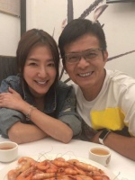 任达华曝黄日华与关宝慧恋情，妻子去世五年，他疑走出阴霾并彻底退圈