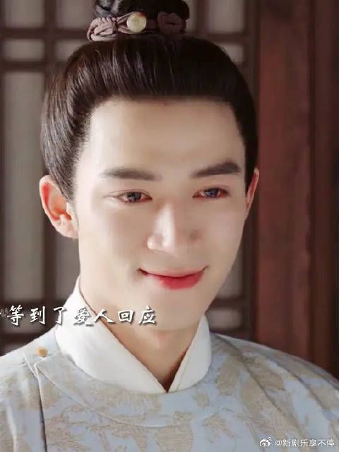 华浅吐血昏迷回梦里，仲溪午苦守不离弃