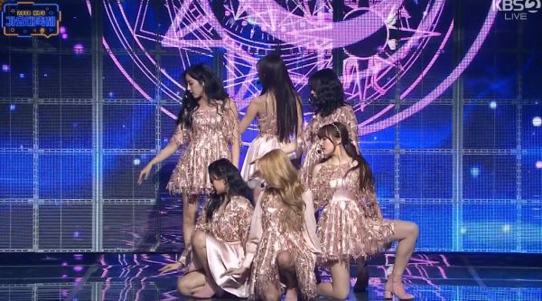 七年前的今天(181228)，GFRIEND 在KBS歌谣大祝祭中带来