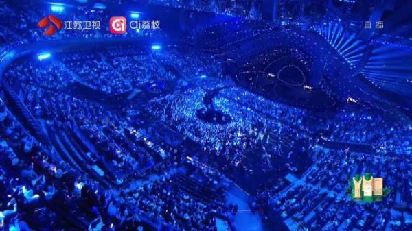 王俊凯唱跳Beautiful点燃全场