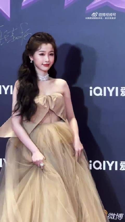 虞书欣尖叫之夜红毯现场