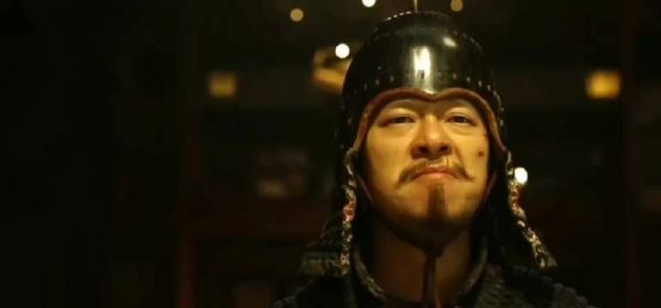 金瓜玄甲常伴身,护卫靖安称旅贲,英雄难改将军志,骁卫不变赤诚心!