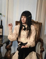 女演员被曝与助理打架，本人发文道歉