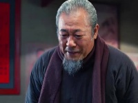 那爷请婉容吃饭，可惜世道变了， 老酒馆