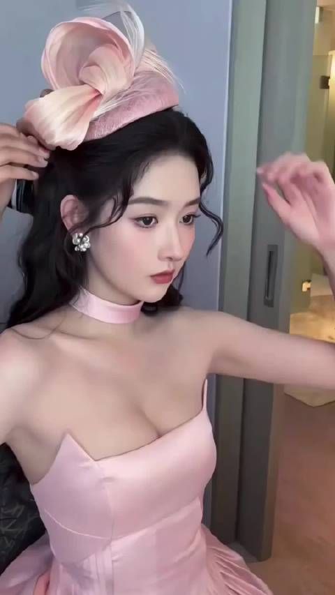 王玉雯的前胸后背，北舞严选的身材含金量还在上升