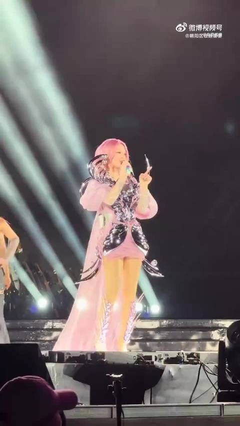 张韶涵模仿歌迷尖叫引爆全场