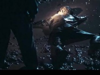 男人误杀了一个酒鬼，却拽下了对方的假发