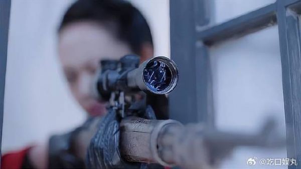 为张子墨报仇，林秋雁刺杀山本，战友怕她太冲动过来阻止