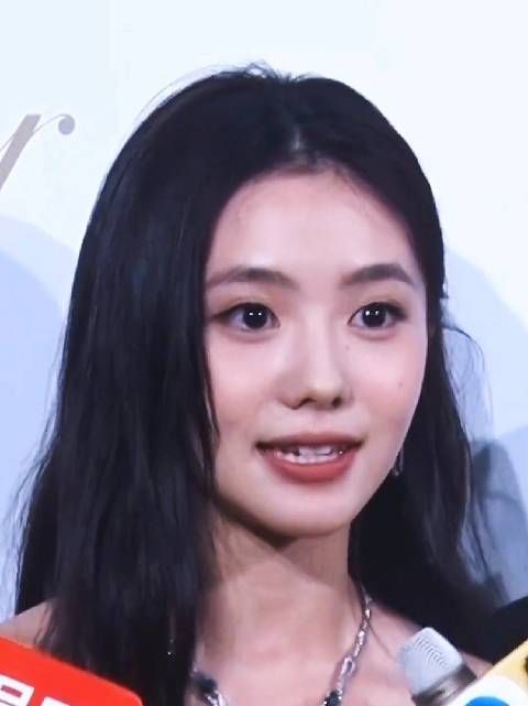 刘浩存分享拍戏心得称累却值得