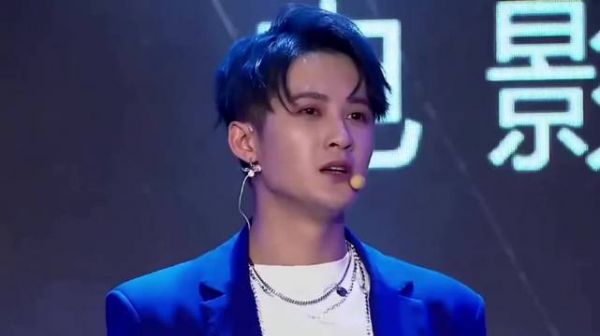 檀健次恋情曝光引热议，经纪人回应称遇人不淑