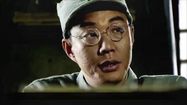 经典抗日剧《雪豹》：张仁杰不择手段的排除异己终于是惹怒了所有人