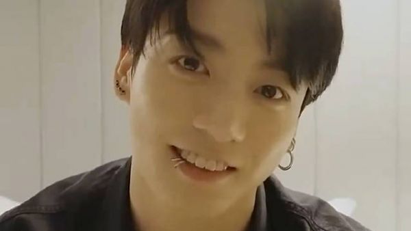 田柾国晒Standing Next to You宣传花絮,告白粉丝因你们幸福