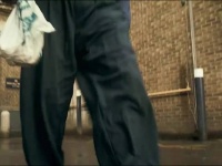 从小混混到成为一个真正的父亲，这个男人到底经历了什么？