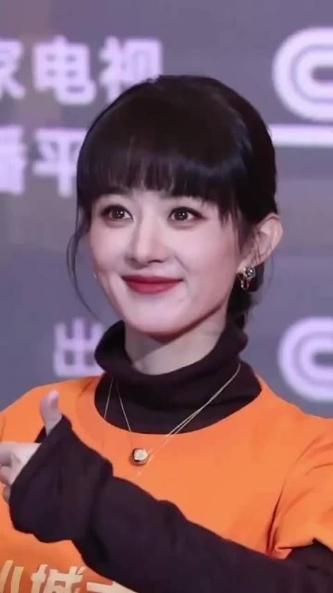 以前的赵丽颖多么活泼快乐，现在多了一份成熟