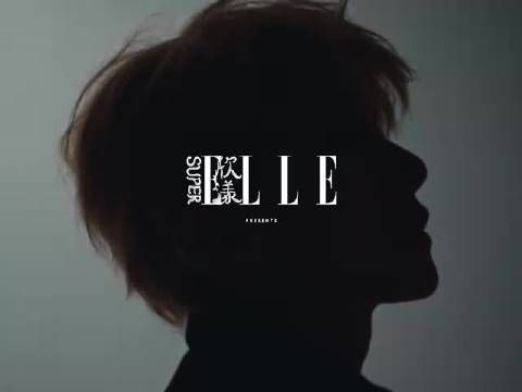 刘宇英伦风造型演绎英文独白，低沉嗓音获赞童话小王子