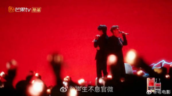 采样《给我一个吻》！汪苏泷王赫野《Kiss Me》斩获全场第一，舞台超炸！