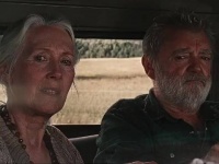 “如果他能好好读书的话 我看他将来不是做医生就是做律师”