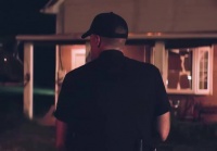 警察夜街遇贩子，你敢信？