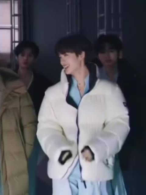 丁程鑫网络视听盛典录制路透 小年糕来着！