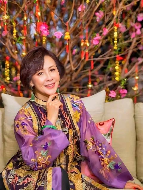 刘嘉玲谈梁朝伟为戏痴迷，展现高情商人生智慧