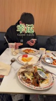 吃个比格自助，五分钟就饱了，胃口越来越小