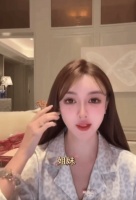 叶珂直播自曝吃辣条月胖15斤！