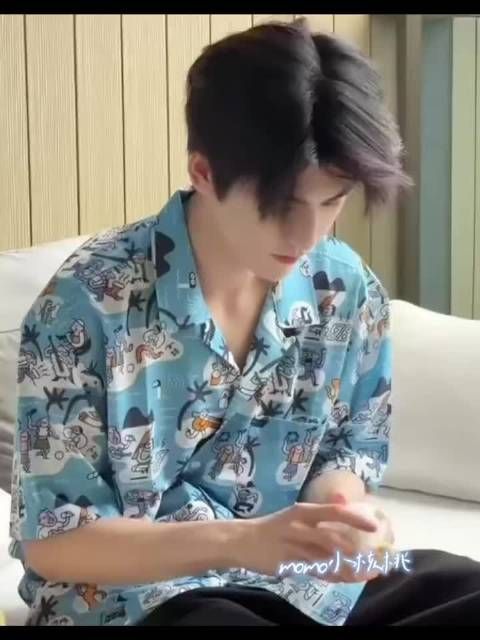 张凌赫帅的很出众