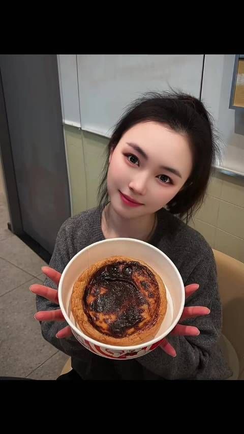 和我脸一样大的蛋挞