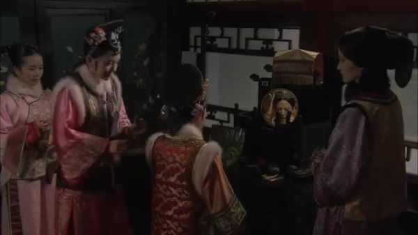 祺贵人的那柄梳子梳的是头发还是自己的坟墓？ 甄嬛传‖祺贵人