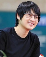 成年的世界，一个就够了｜致敬韩寒，致敬那个不羁的灵魂