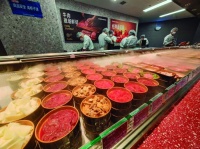 武汉：一锅火辣撬动情绪经济